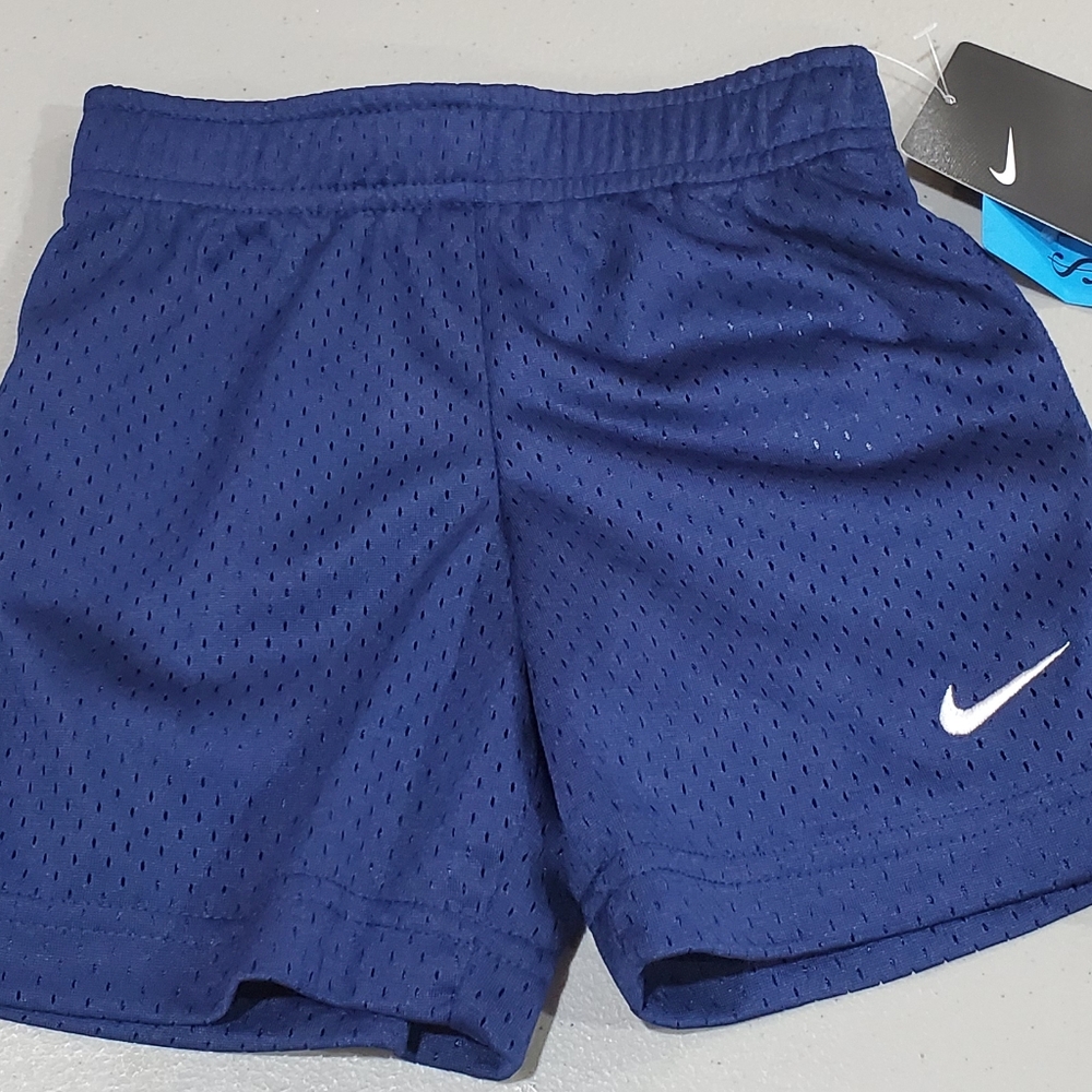 🆕️ Nike mesh shorts